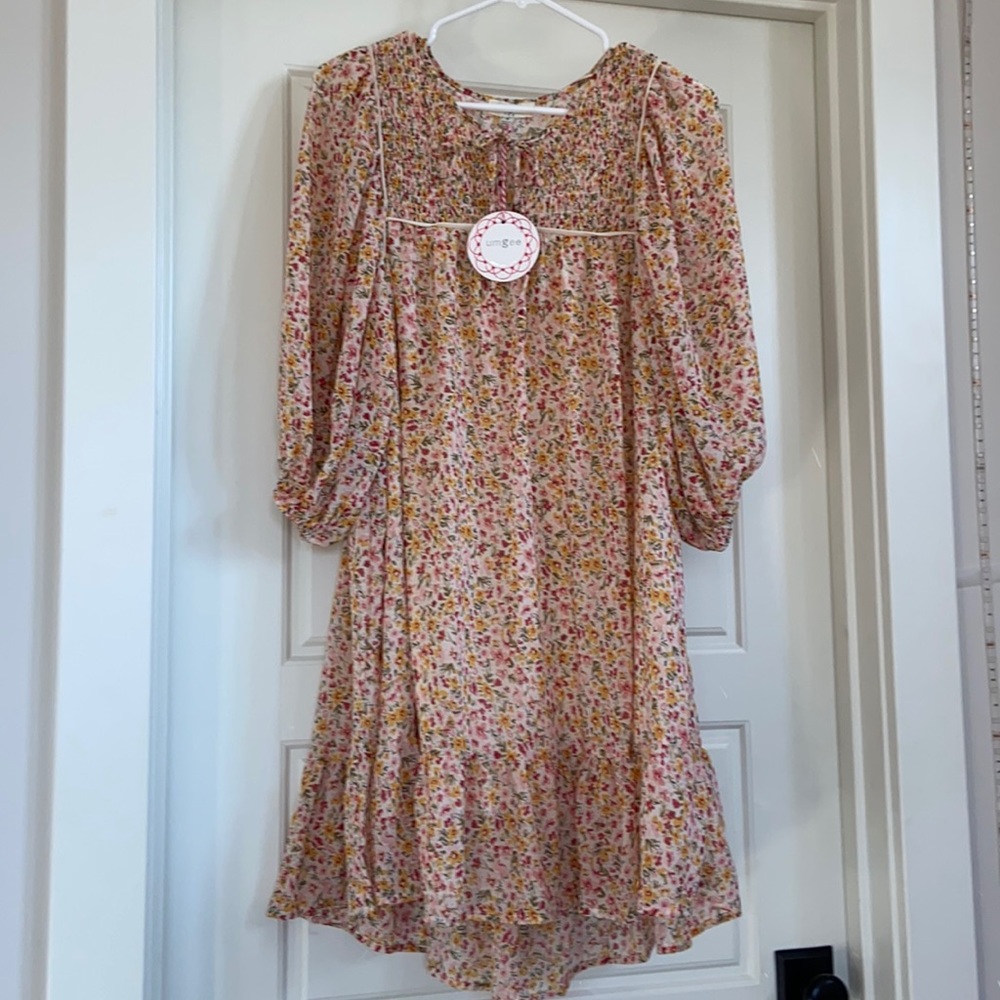 Floral puffy dress